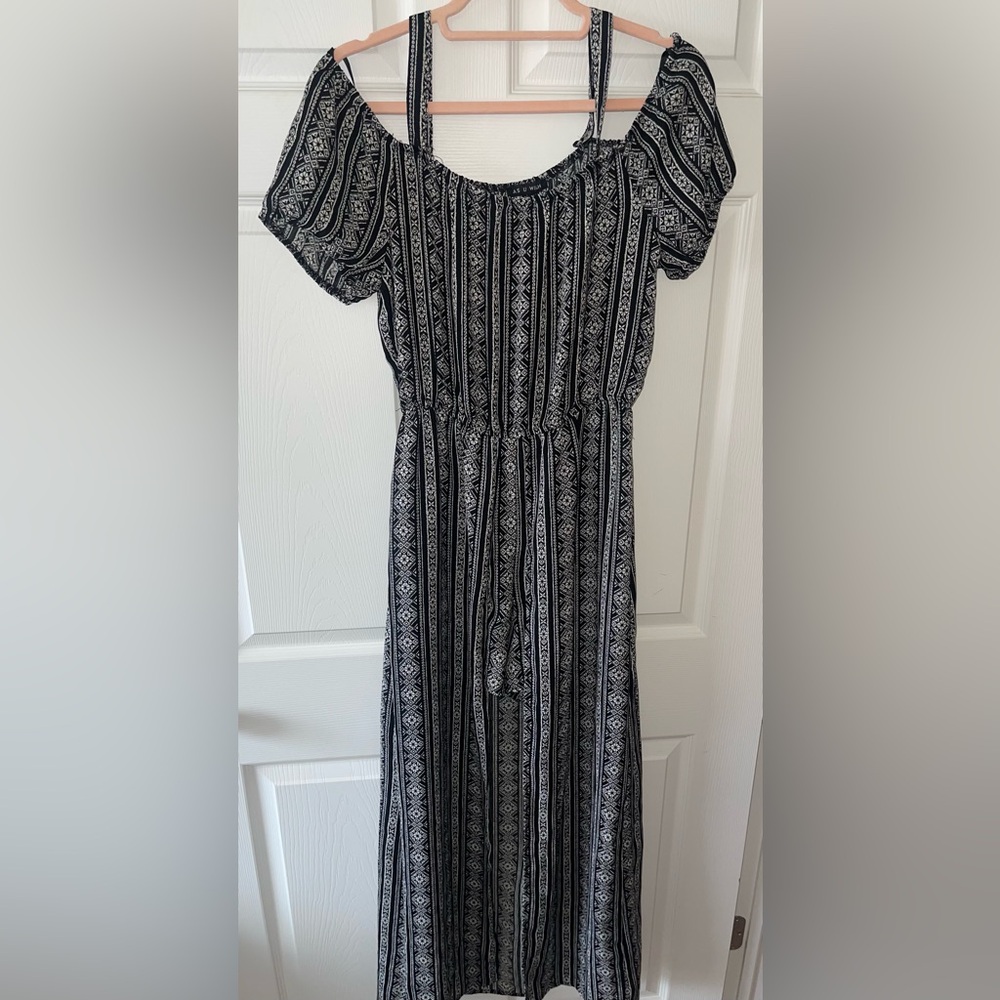 As U Wish Black and White Patterned Jumpsuit - Picture 4 of 11